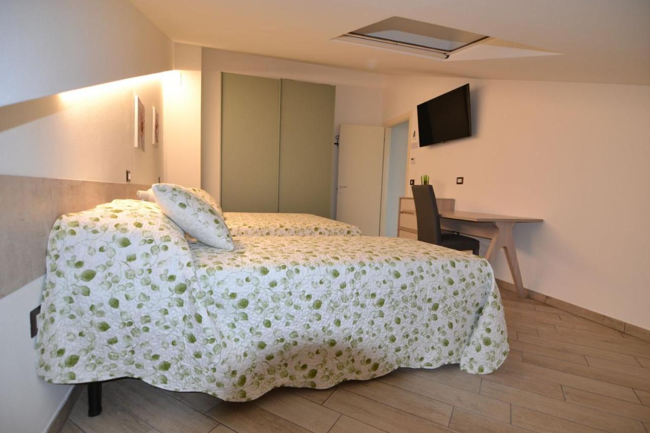 B&B Canavaccio อูร์บีโน ภายนอก รูปภาพ